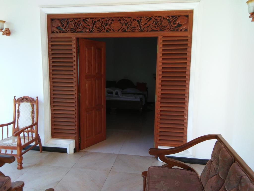 Sampath Villa Алутґама Екстер'єр фото